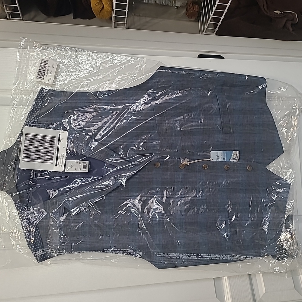 Cremieux Blue plaid suit vest